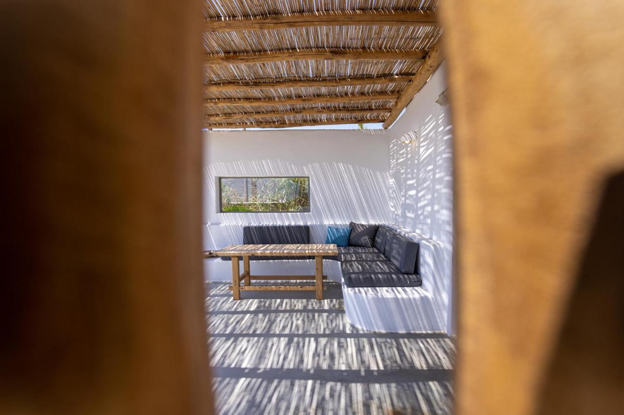 Big Blue Suites & Apartments Киония Экстерьер фото